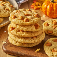 Cargar imagen en el visor de la galería, Toll House Pumpkin Spice Chips
