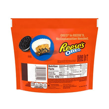 Cargar imagen en el visor de la galería, Reese&#39;s OREO Miniatures Milk Chocolate and White Creme Peanut Butter Cups
