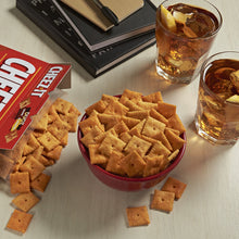 Cargar imagen en el visor de la galería, Cheez It Duoz Bacon &amp; Cheddar
