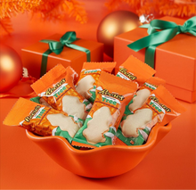 Cargar imagen en el visor de la galería, Reese’s White Chocolate Christmas Trees
