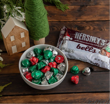 Cargar imagen en el visor de la galería, Hersheys Christmas Bells Extra Creamy Milk Chocolate
